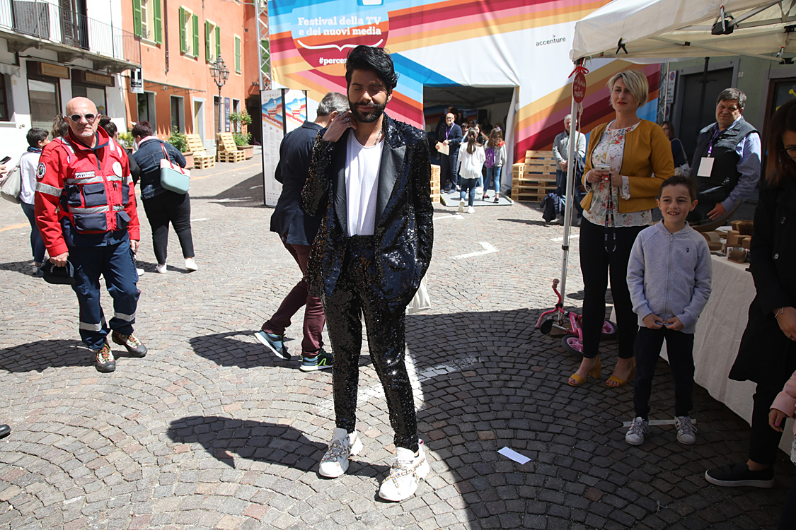 Festival della TV e dei Nuovi Media 2019_218.jpg - Real Time, la Tv delle meraviglie Un  racconto di storie e persone reali con contenuti attuali e uno stile innovativo in costante evoluzione,  ci porta con i suoi protagonisti nel mondo meraviglioso di due programmi divenuti ormai cult:  “Il Castello delle cerimonie” e “Il Salone delle Meraviglie”.Federico Lauri, Imma Polese, Gesualdo Vercio con Alessandra Comazzi.